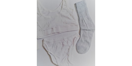 Kit sous-vêtements femme avec serviette